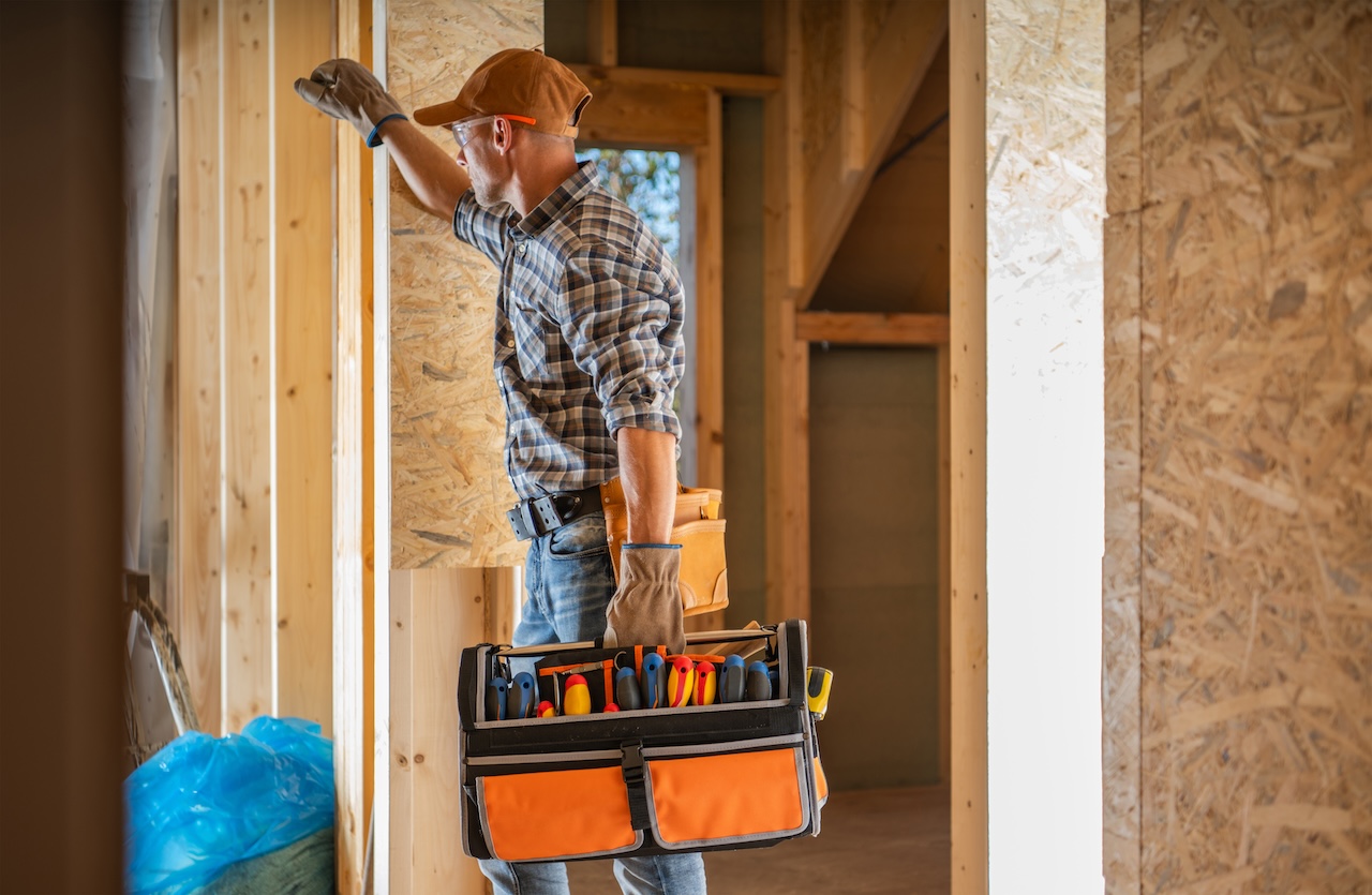 You are currently viewing Do You Need Insurance for Tools and Equipment Stored On-Site?