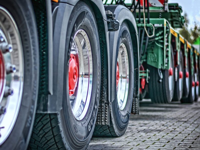 business insurance for trucks and shipping